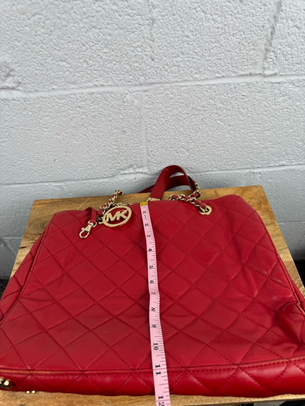 Michael Kors Red Leather Quilted Chain Shoulder Tote Bag Gold Hardware - Picture 15 of 16